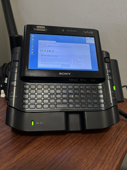 photograph of HaikuOS running on a Sony Vaio ultra-mobile portable computer (UMPC)