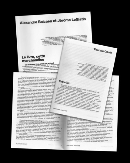 Composition des deux types de PDF générés en web-to-print que l'on peut retrouver sur deborderbollore.fr. On voit un PDF au format A4 en feuilles, et un PDF imposé en livret au format A5. Il y a deux donc deux PDF pour chaque contribution.