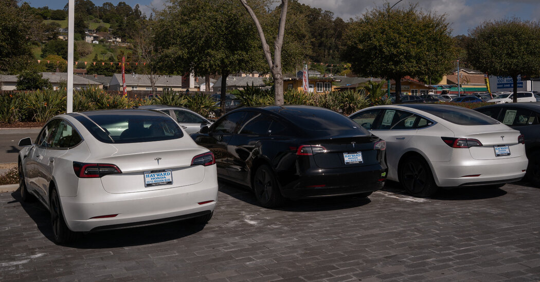 Used Teslas at Hayward Honda in Hayward, Calif. Many owners began selling their Teslas as a form of protest or because they no longer wanted to be associated with the company, led by Elon Musk.