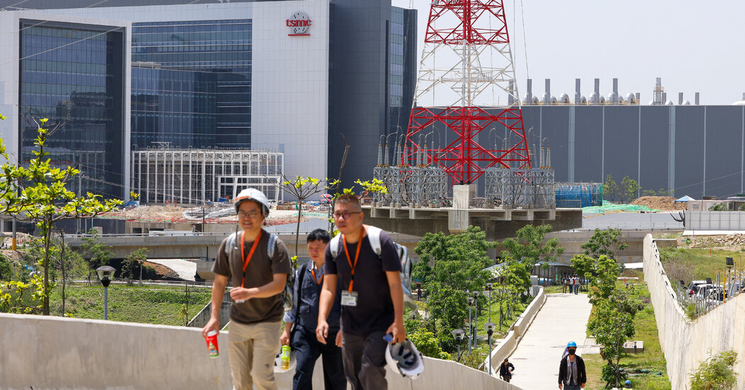 China and the United States are pursuing diverging approaches to their dependence on Taiwan’s chip industry and its dominant chip maker, Taiwan Semiconductor Manufacturing Company.