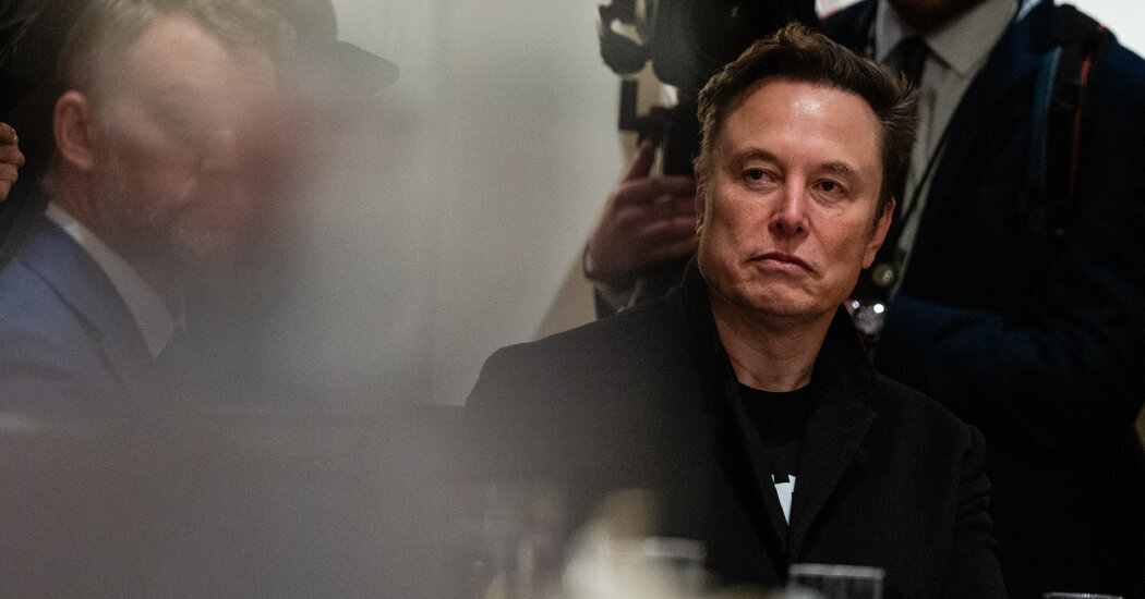 Some investors are concerned that Elon Musk, Tesla’s chief executive, is neglecting the car business while he focuses the company’s resources on autonomous driving software, self-driving taxis and humanoid robots.
