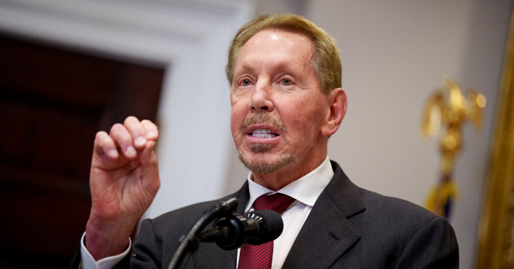 Mr. Ellison said he would spend one billion pounds to build a sprawling campus and sponsor 20 fellowships at Oxford each year.